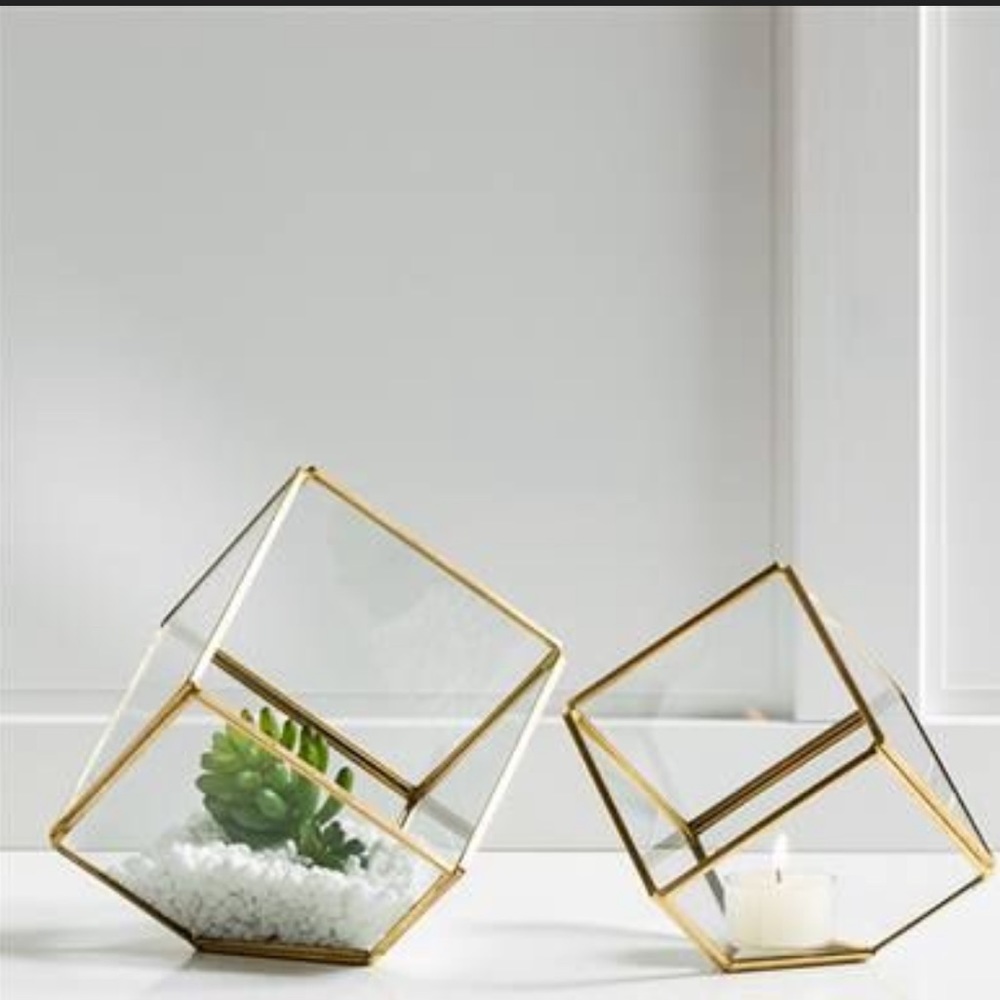 Gold toned and glass corner-cut cube